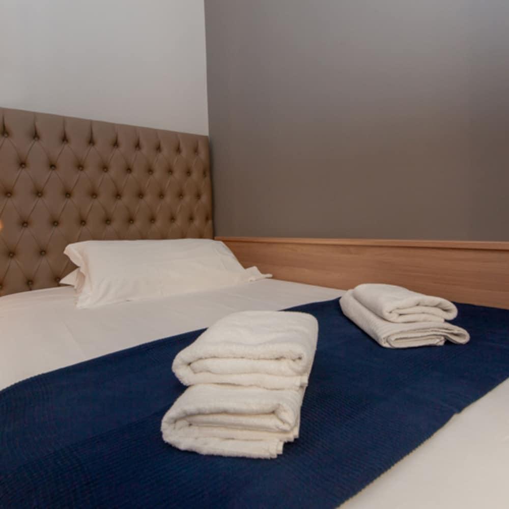 Genziana Hotel *